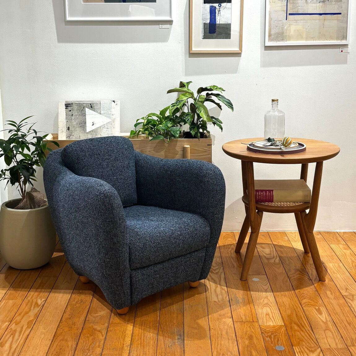 MINI MILLER ARM CHAIR Gray 現地引取限定 IDÉE 日本橋店】MINI MILLER ARM CHAIR限定モデル｜ 無印良品